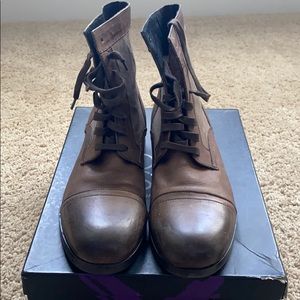 Donald Pliner boots